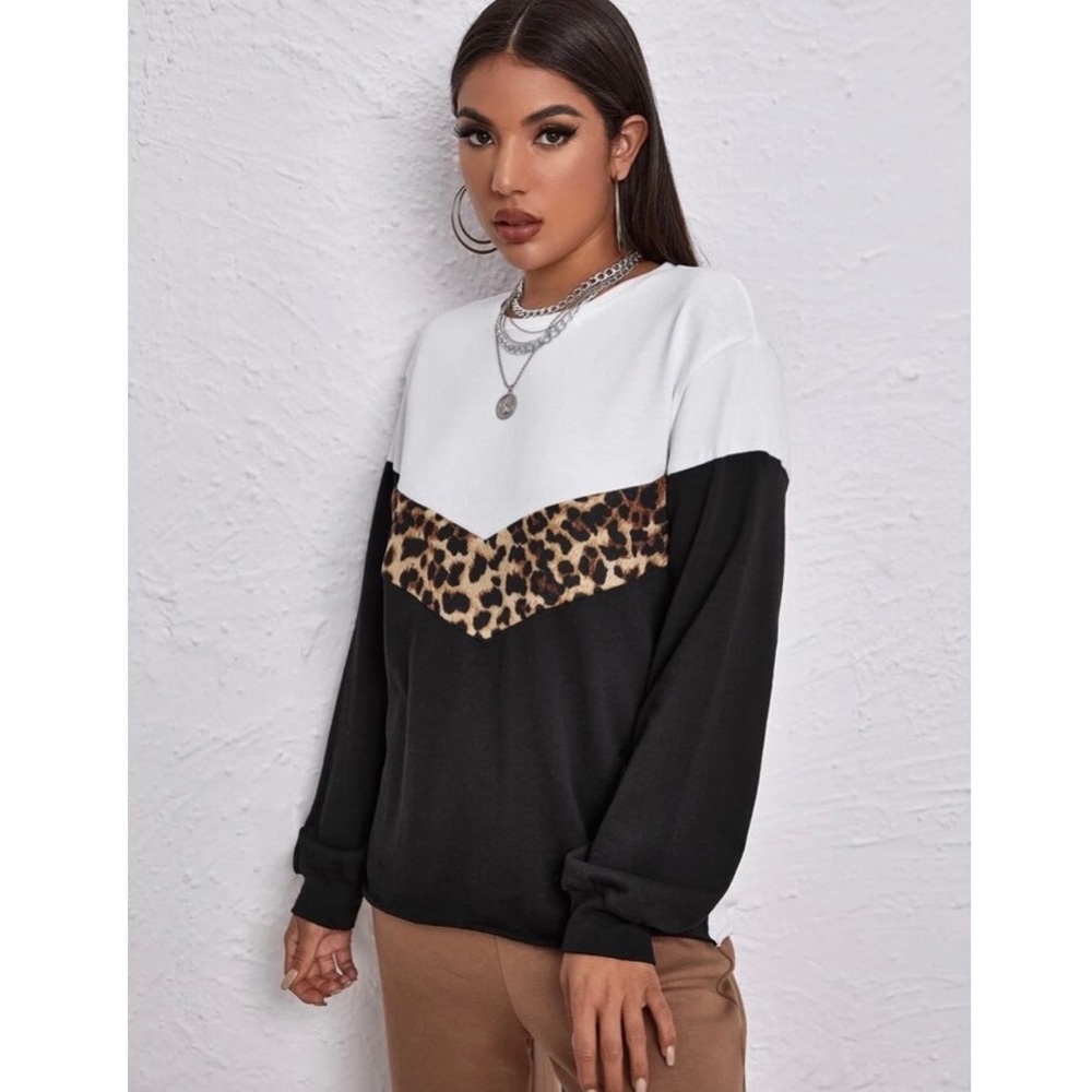 Leopard Panel Long Sleeves Pullover Sweatshirt